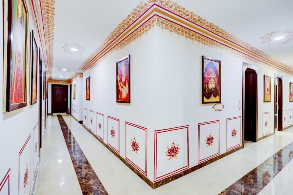 The Royal Ville Agra - Family & Corporate Hotel Esterno foto