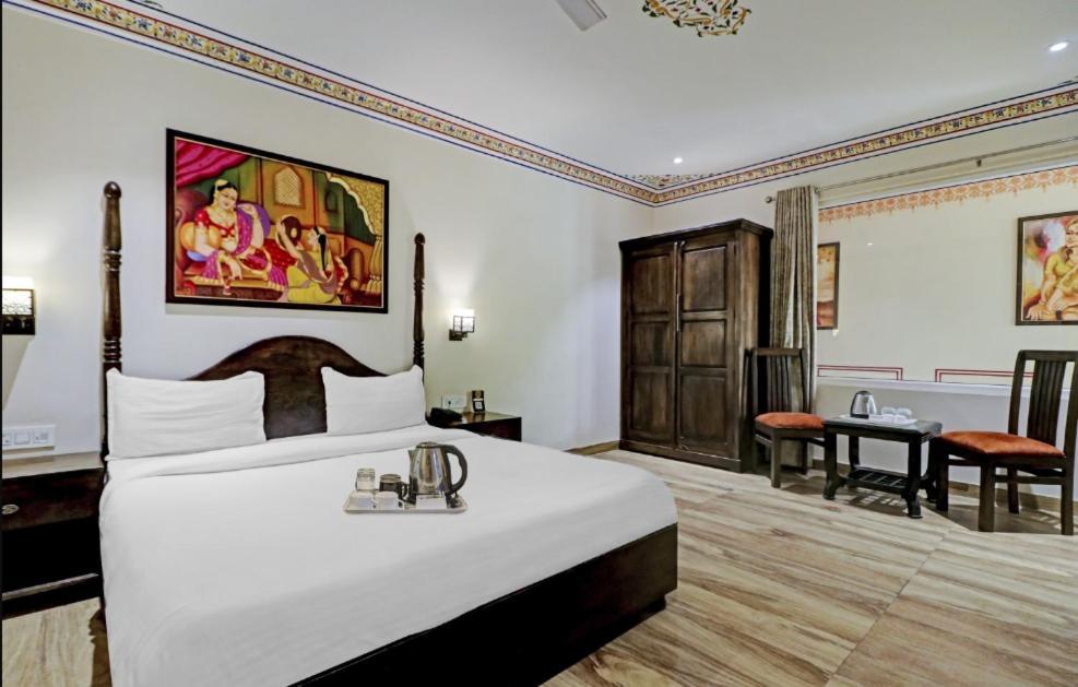 The Royal Ville Agra - Family & Corporate Hotel Esterno foto