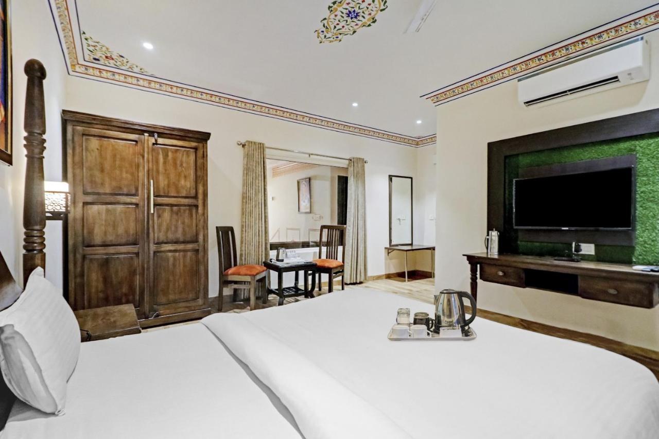 The Royal Ville Agra - Family & Corporate Hotel Esterno foto