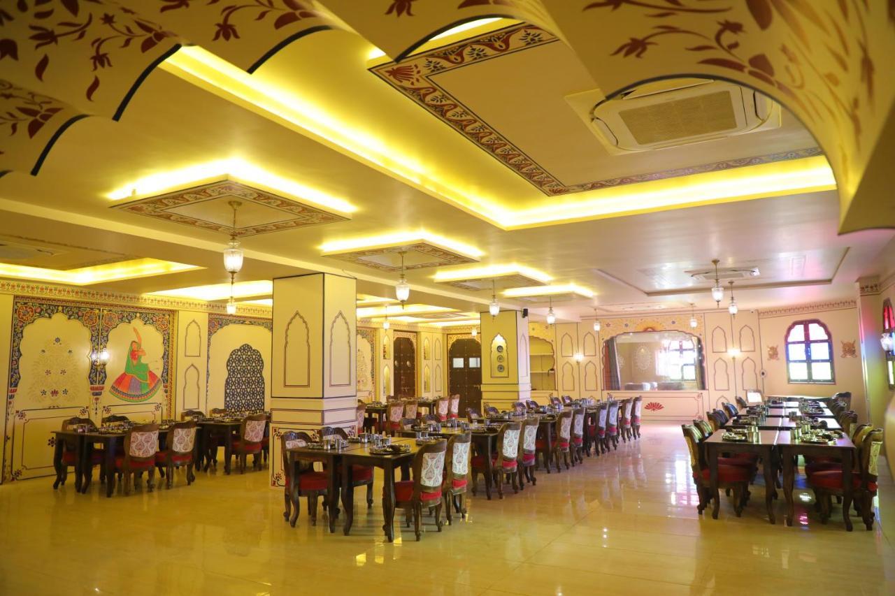 The Royal Ville Agra - Family & Corporate Hotel Esterno foto