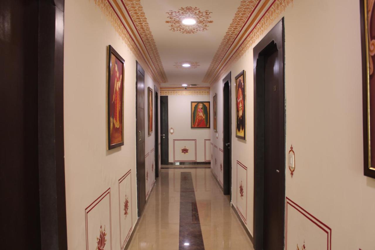 The Royal Ville Agra - Family & Corporate Hotel Esterno foto
