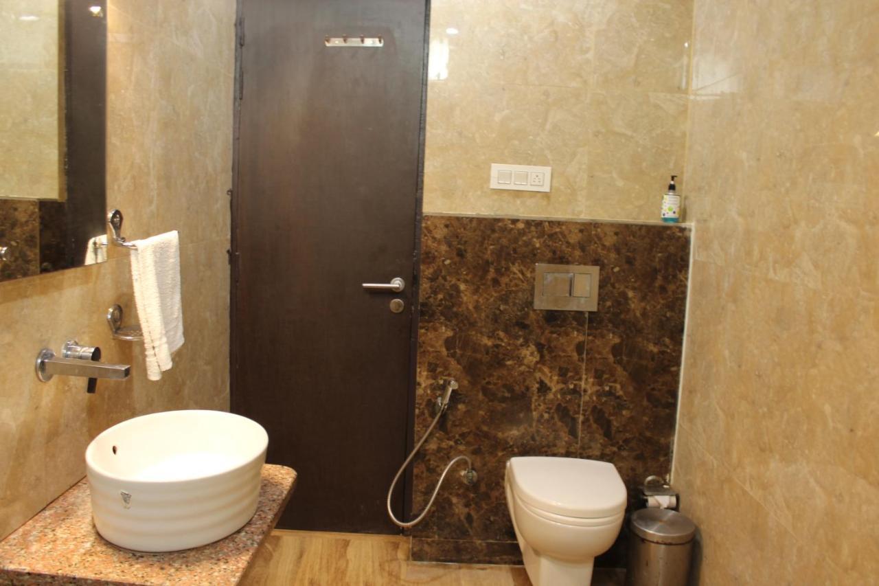 The Royal Ville Agra - Family & Corporate Hotel Esterno foto