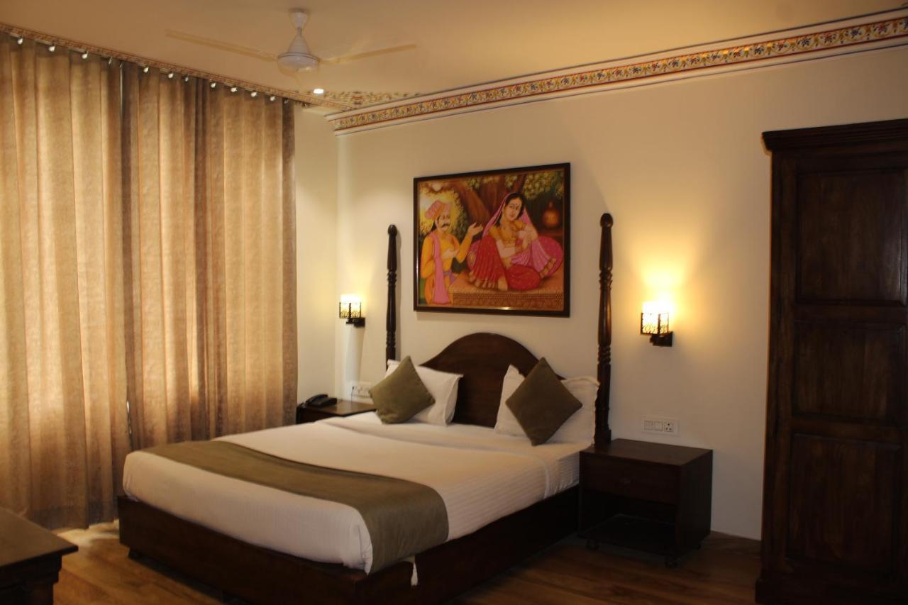 The Royal Ville Agra - Family & Corporate Hotel Esterno foto