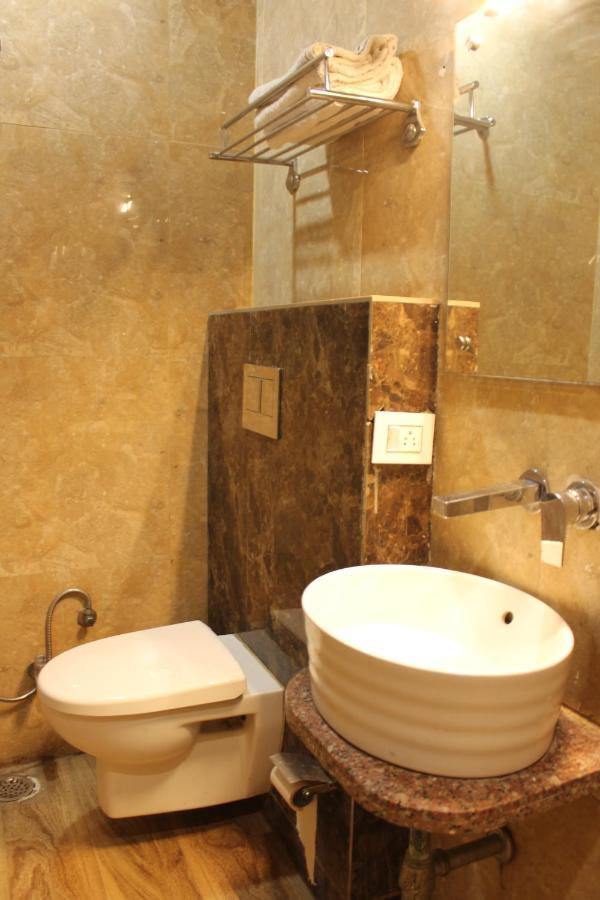 The Royal Ville Agra - Family & Corporate Hotel Esterno foto